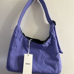 NWT: BAGGU Mini Nylon shoulder bag